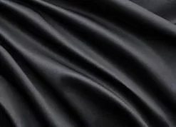 Hastens Hästens Satin Pure Örngott -Sängkläder försäljning Satin Black fd2e9a66 9b87 4bd1 97a9 ba395b5ed90d